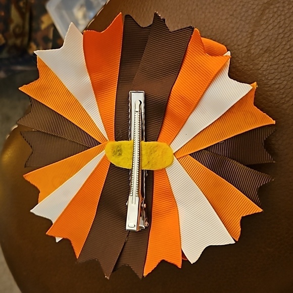 Large Turkey Thanksgiving Fall Round Ribbon Hair Bow - Picture 7 of 7
